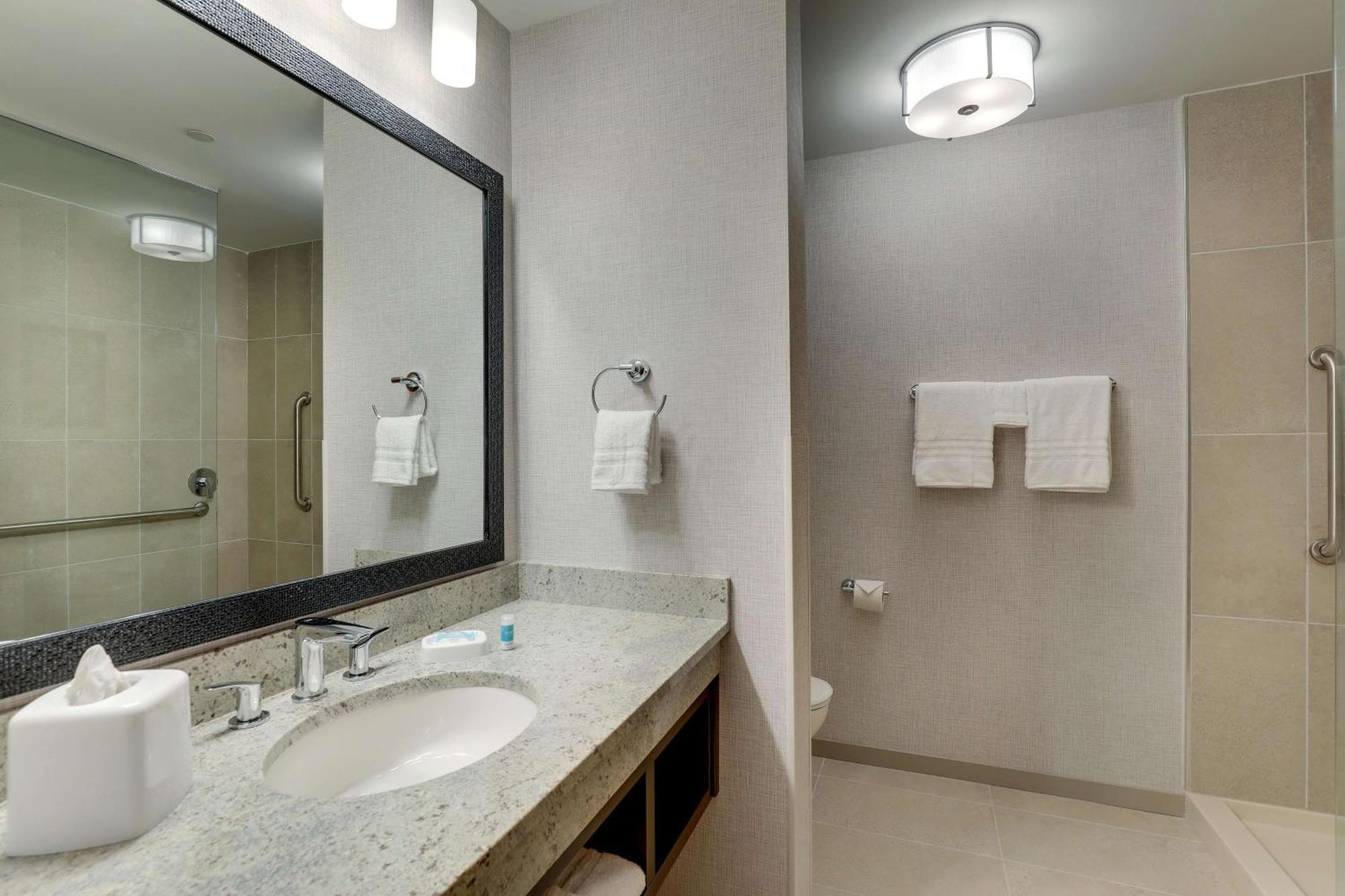 Drury Plaza Hotel Savannah Pooler Extérieur photo