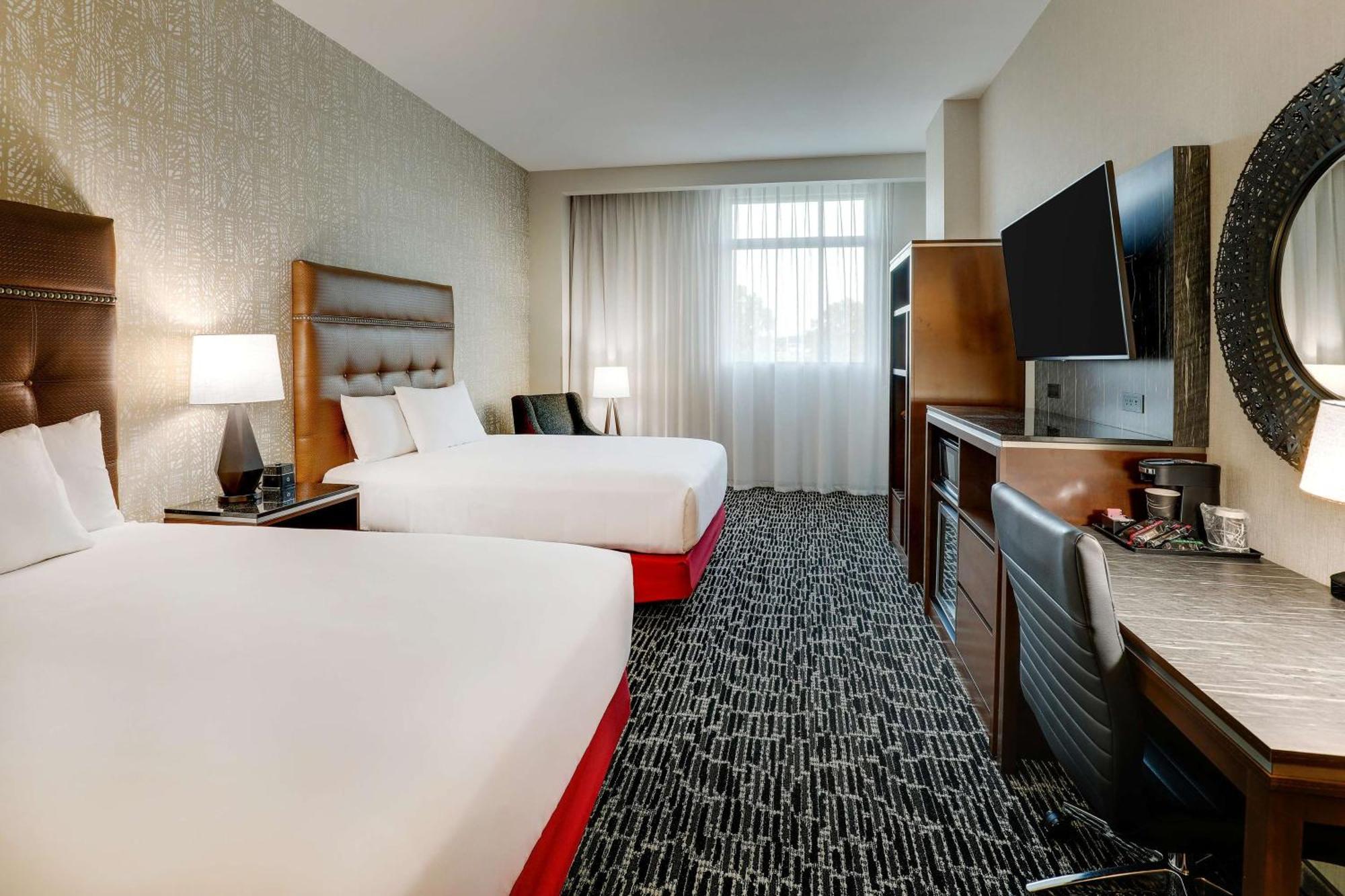 Drury Plaza Hotel Savannah Pooler Extérieur photo