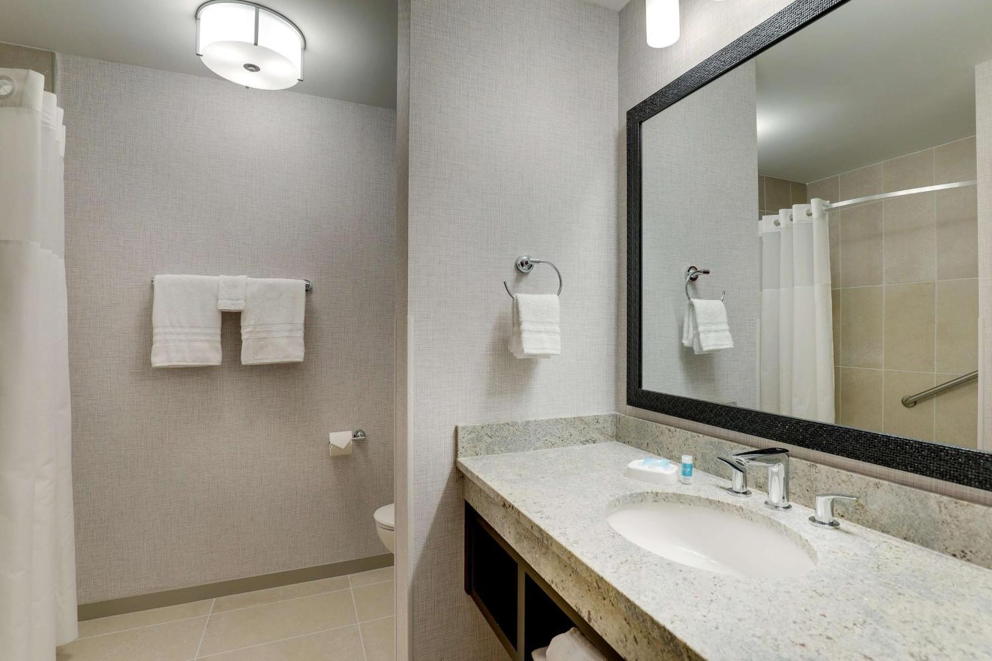 Drury Plaza Hotel Savannah Pooler Extérieur photo