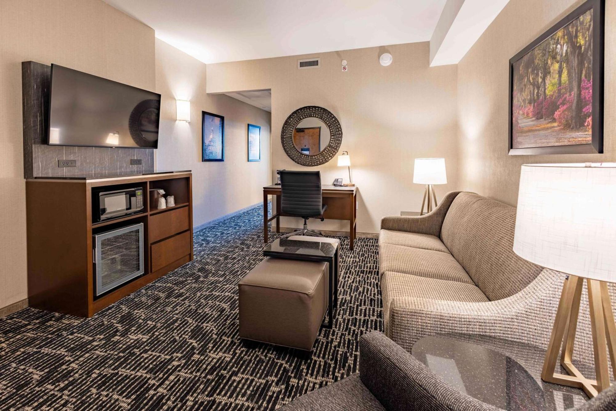 Drury Plaza Hotel Savannah Pooler Extérieur photo
