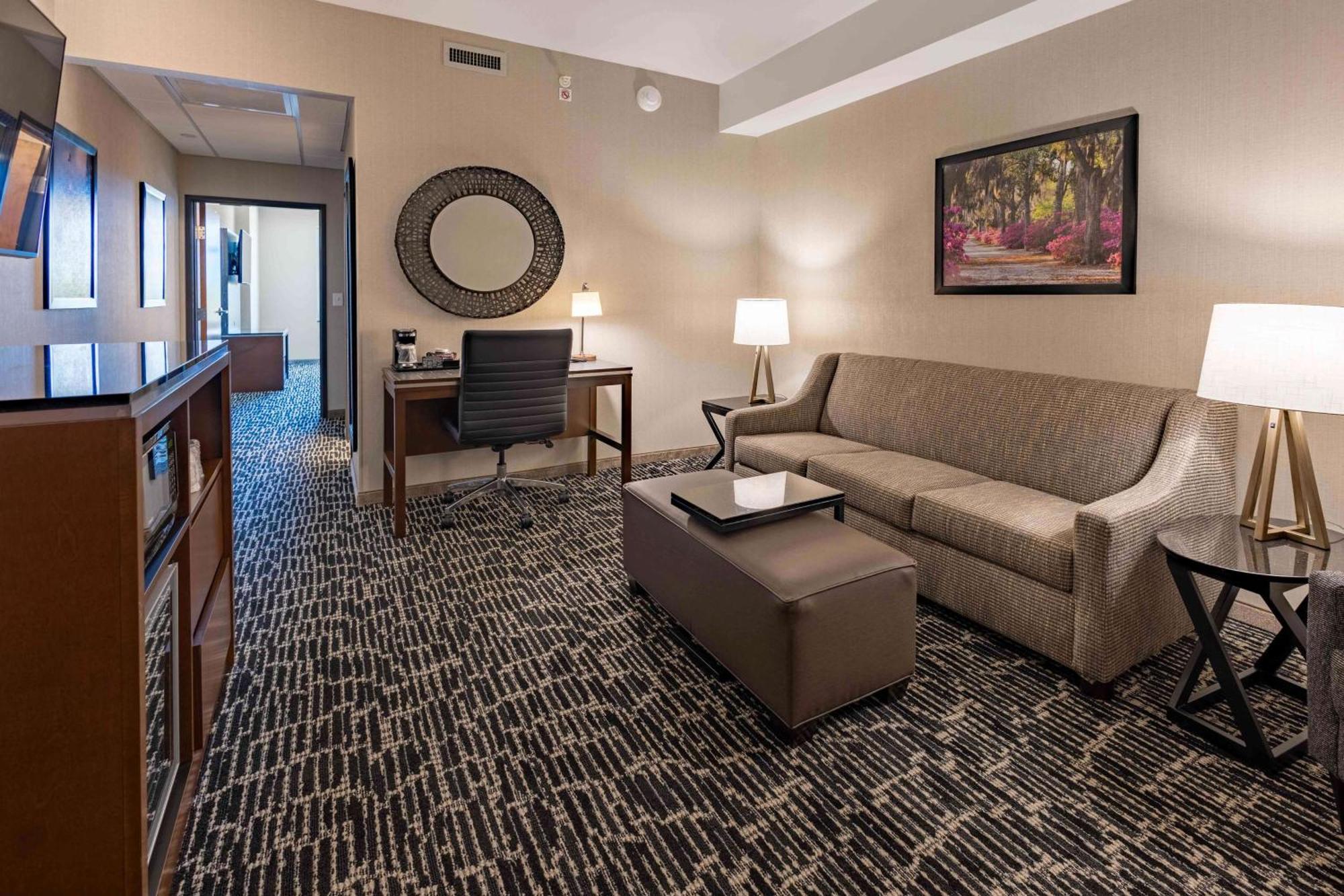 Drury Plaza Hotel Savannah Pooler Extérieur photo