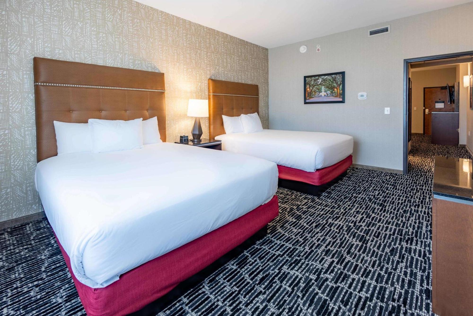 Drury Plaza Hotel Savannah Pooler Extérieur photo